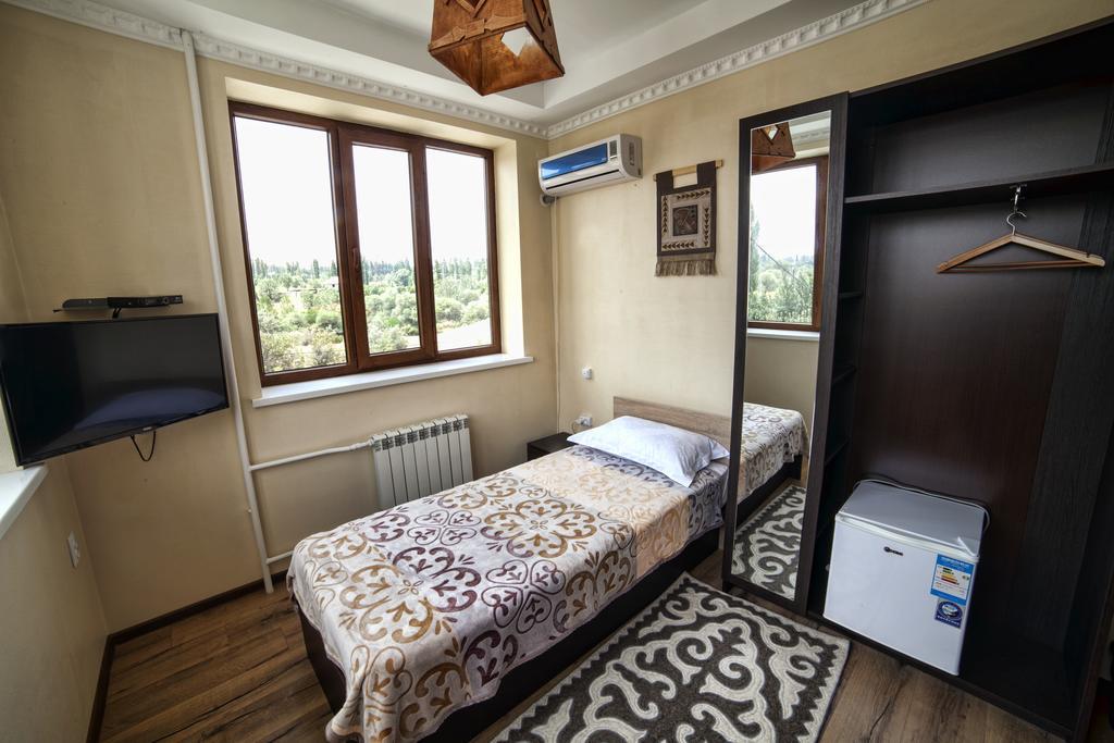 Ethno Boutique Hotel Osch Zimmer foto