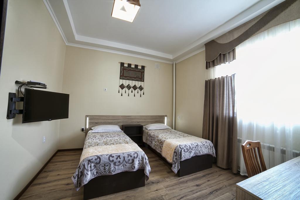 Ethno Boutique Hotel Osch Zimmer foto