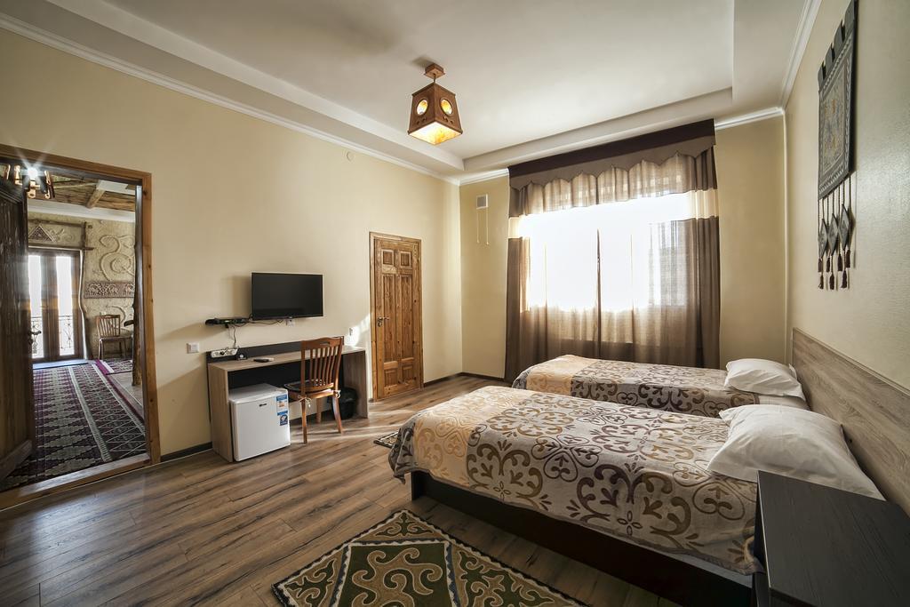 Ethno Boutique Hotel Osch Zimmer foto