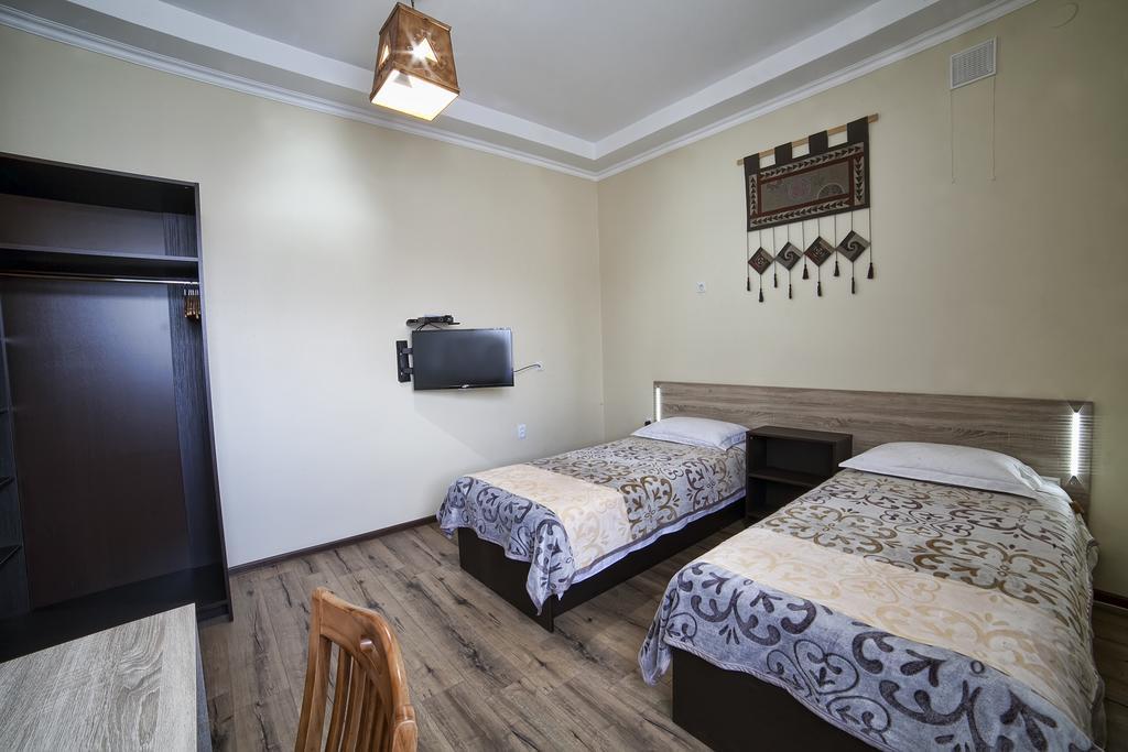 Ethno Boutique Hotel Osch Zimmer foto