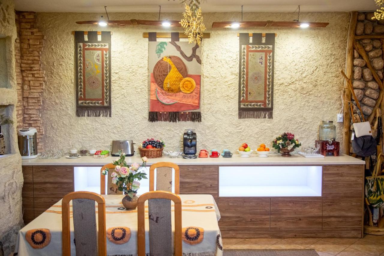 Ethno Boutique Hotel Osch Exterior foto